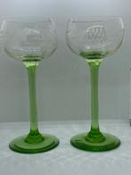 Antieke Glazen met Groene Steel - Set van 4- Gegraveerd Mot, Antiek en Kunst, Antiek | Glas en Kristal, Ophalen of Verzenden