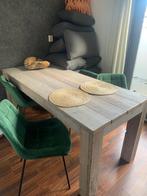 Mooie stijgerhouten eettafel met 4 groene stoelen, Huis en Inrichting, Tafels | Eettafels, Ophalen, Gebruikt, 50 tot 100 cm, Vijf personen of meer