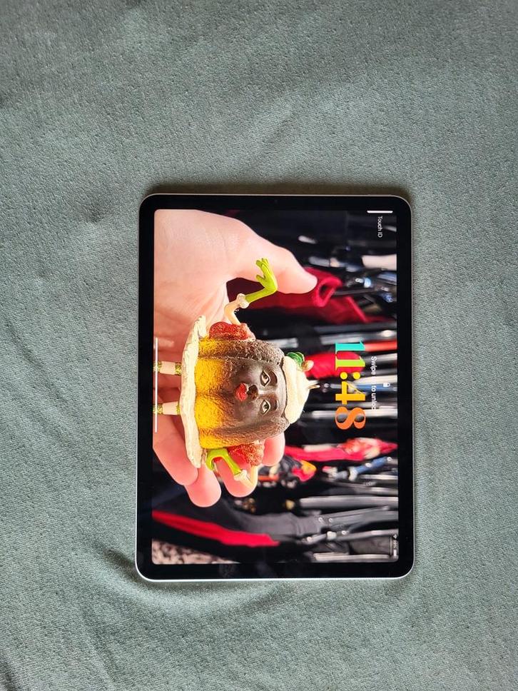 Ipad air 5 256GB, Computers en Software, Apple iPads, Zo goed als nieuw, Apple iPad Air, Wi-Fi, 10 inch, 256 GB, Grijs, Ophalen of Verzenden