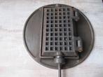Antiek wafelijzer met onderplaat, Ophalen of Verzenden