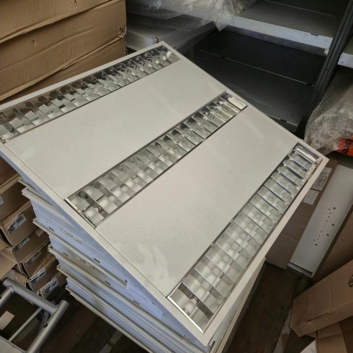 3 NIEUWE TL ARMATUREN 3X14 WATT 60X60 CM, Huis en Inrichting, Lampen | Plafondlampen, Nieuw, Ophalen of Verzenden