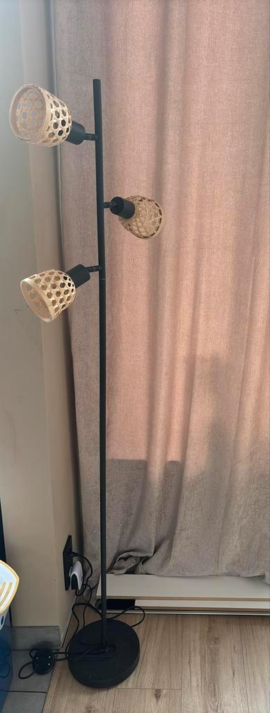 Staande lamp, Huis en Inrichting, Lampen | Vloerlampen, Zo goed als nieuw, Ophalen