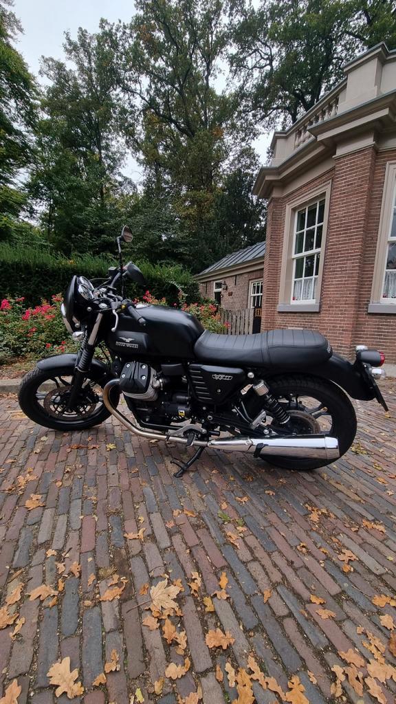 Moto Guzzi V7ii Stone ABS (2016), Motoren, Motoren | Moto Guzzi, Particulier, Naked bike, 12 t/m 35 kW, 2 cilinders, Minimaal motorrijbewijs A2