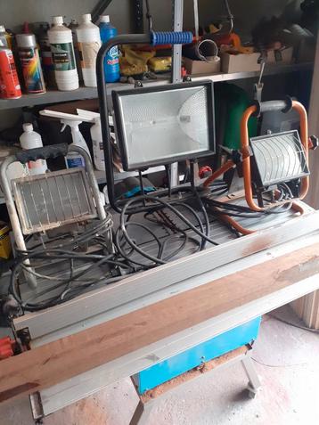 Bouwlampen beschikbaar voor biedingen