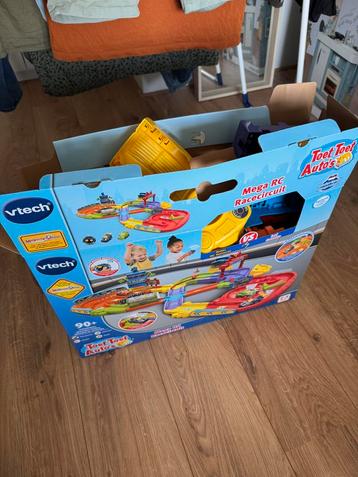 Vtech rc racecircuit beschikbaar voor biedingen