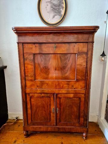 Mahoniehouten secretaire d’abattant, 19e eeuw beschikbaar voor biedingen