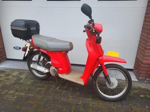 honda scoopy rood (schuurvondst), Fietsen en Brommers, Brommers | Honda, Gebruikt, Overige modellen, Ophalen