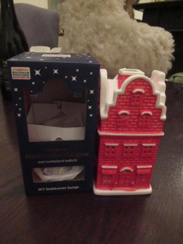Hollandse Huisjes - DOKKUMER HUISJE met LEDLICHT no. 7, Diversen, Kerst, Nieuw, Ophalen of Verzenden