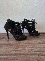Zwarte pumps hakken veter laarsjes maat 39, Kleding | Dames, Schoenen, Pumps, Zwart, Ophalen of Verzenden, Zo goed als nieuw