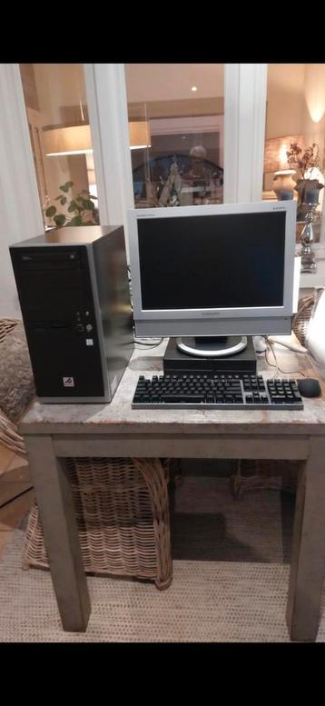 computer  beschikbaar voor biedingen