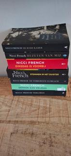9 x Nicci French, Ophalen of Verzenden, Zo goed als nieuw, Nicci French, Nederland