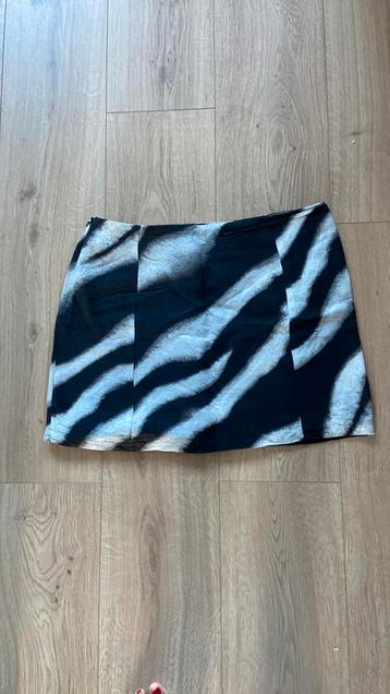 Rok h&m maat 40 beschikbaar voor biedingen