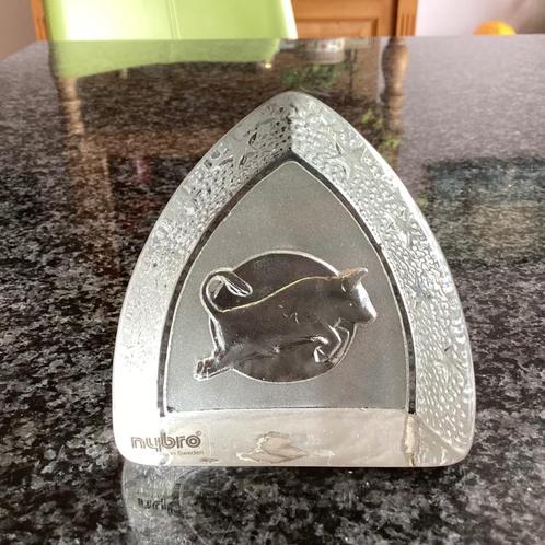 Glaskunst, Stier, Nybro, Paul Isling, Zweden, vintage, Antiek en Kunst, Antiek | Glas en Kristal, Ophalen