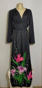 Lange zwarte 70s jurk met bloemendessin van Jobi, Verzenden, Zo goed als nieuw, Maat 36 (S), Zwart