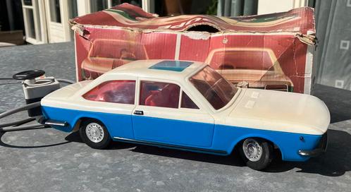 Anker Fiat 124 Coupe draadbesturing DDR, Hobby en Vrije tijd, Modelauto's | Overige schalen, Gebruikt, Auto, Ophalen of Verzenden