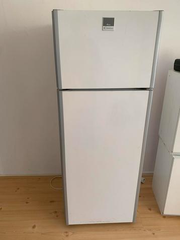 Koelkast I wit I met freezer beschikbaar voor biedingen