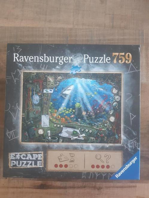 Ravensburger Escape Puzzle  - In de onderzeeër (759 stukjes), Hobby en Vrije tijd, Denksport en Puzzels, Zo goed als nieuw, Legpuzzel