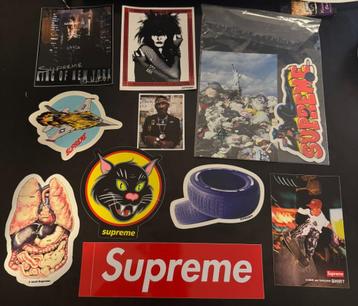 Supreme Stickers beschikbaar voor biedingen