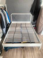 Ikea 1.40 bed, Huis en Inrichting, Slaapkamer | Bedden, Ophalen, Wit, 140 cm, Zo goed als nieuw