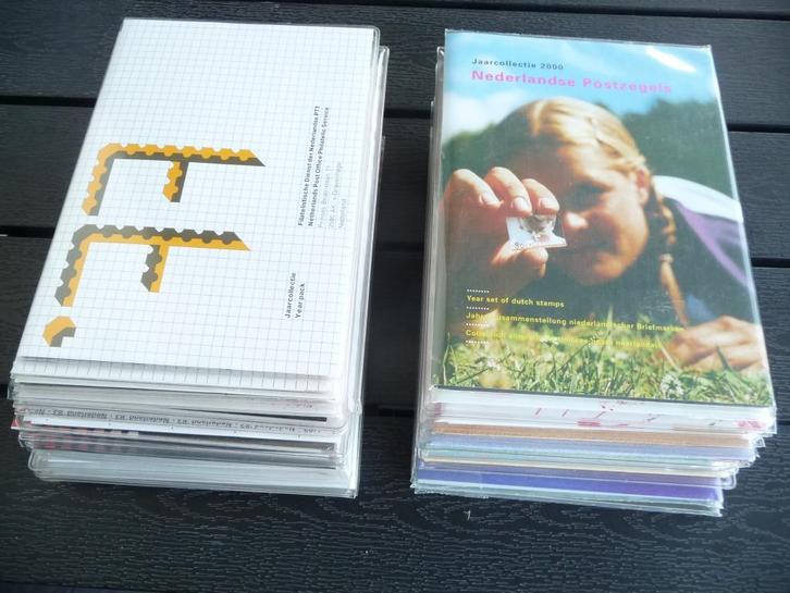 Nederland 1977 t/m 2000, 27 Jaarcollectie postfris, Postzegels en Munten, Postzegels | Volle albums en Verzamelingen, Nederland
