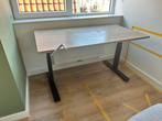 Bureau 80x140 - Hoogte verstelbaar, Ophalen, In hoogte verstelbaar, Zo goed als nieuw, Bureau