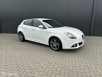 Alfa Romeo Giulietta 1.4 T Distinctive Automaat! Nieuwe apk! beschikbaar voor biedingen