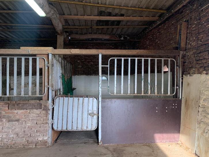 paarden box met weidegang te huur, Dieren en Toebehoren, Stalling en Weidegang, Stalling, Weidegang, 1 paard of pony