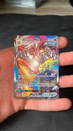 Blaziken Vmax (201) - Chilling Reign, Hobby en Vrije tijd, Verzamelkaartspellen | Pokémon, Ophalen of Verzenden, Zo goed als nieuw