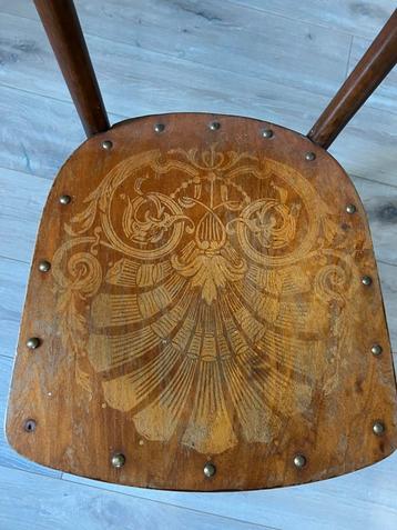 Thonet Stoeltjes beschikbaar voor biedingen