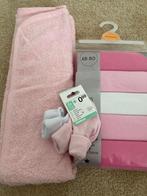 Roze Badcape, sokken en rompertjes, Nieuw, Meisje, Nacht- of Onderkleding, Ophalen