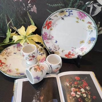 Wild garden Janneke Brinkman gebaksbordjes en eierdopjes.  beschikbaar voor biedingen