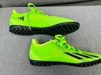 Adidas speed kunstgras voetbalschoenen onpaar L 42 en R 40, Ophalen, Nieuw, Schoenen