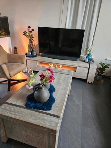 henders en hazel televisiemeubel  beschikbaar voor biedingen