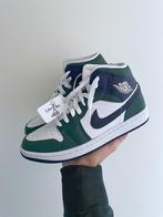 Nike air jordan 1 mid barely green 39 & 40, Nike, Nieuw, Ophalen of Verzenden, Sneakers of Gympen