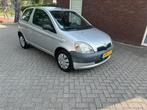 Toyota Yaris 2002 Grijs nieuwe APK nieuwstaat, Auto's, Toyota, Voorwielaandrijving, 1299 cc, Stof, Handgeschakeld