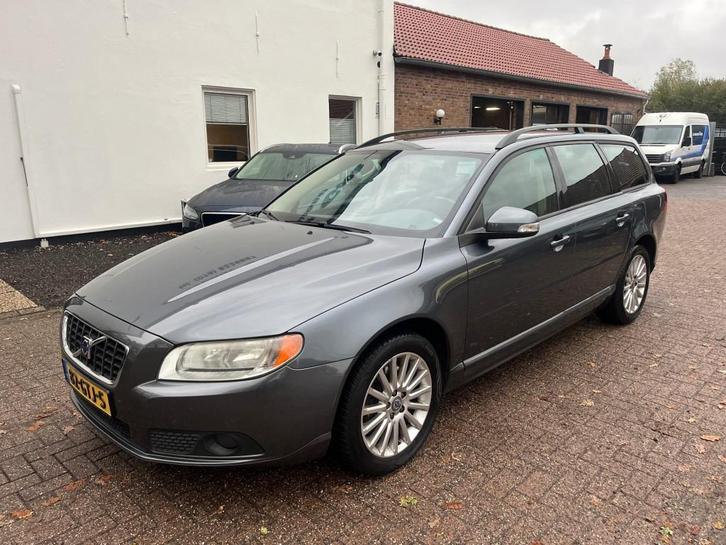 Volvo V70 2.5T Summum Automaat Leder Stoelverwarming, Auto's, Volvo, Bedrijf, V70, ABS, Airbags, Alarm, Bluetooth, Boordcomputer