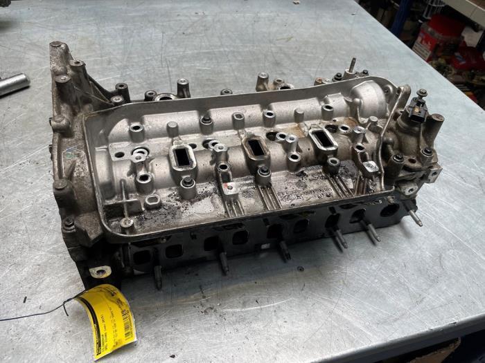 Cilinderkop van een Opel Vivaro, Auto-onderdelen, Motor en Toebehoren, Opel, Gebruikt, 3 maanden garantie, Ophalen of Verzenden