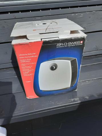 Air O Swiss luchtbevochtiger W2055A in doos met boekje beschikbaar voor biedingen