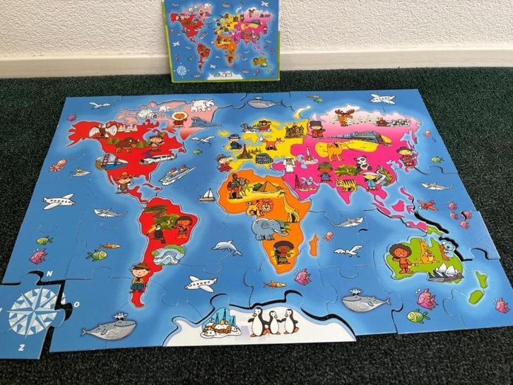 educatieve wereld puzzel van 35 stukken., Kinderen en Baby's, Speelgoed | Educatief en Creatief, Zo goed als nieuw, Puzzelen, Ontdekken
