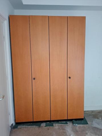 Kasten beschikbaar voor biedingen