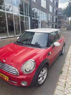 Mini 1.6 16V Cooper 2008 Rood, Auto's, Mini, Voorwielaandrijving, Stof, 4 cilinders, 4 stoelen