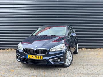 BMW 2-serie Active Tourer 220i Luxury | Automaat | Navigatie beschikbaar voor biedingen