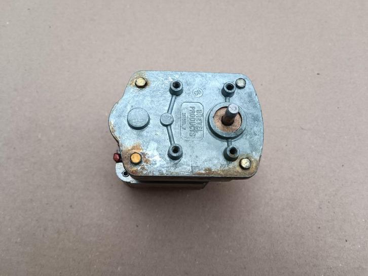 Motor / Brevel Products (Model F) Old Stock !!!, Verzamelen, Automaten | Overige, Gebruikt, Verzenden