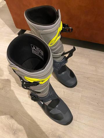 Alpinestars Tech 3 Crosslaarzen beschikbaar voor biedingen