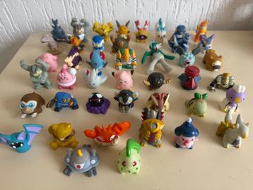 43 Pokémon Bandai kids figuren vintage en nieuwere beschikbaar voor biedingen