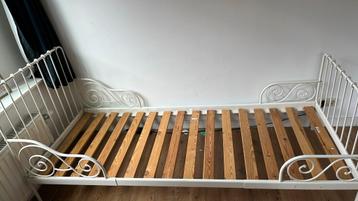 Ikea Minnen meegroeibed wit met lattenbodem (zonder matras) beschikbaar voor biedingen