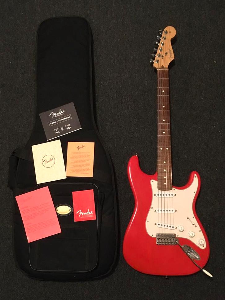 2003 Fender Highway One Stratocaster - In topstaat, Muziek en Instrumenten, Snaarinstrumenten | Gitaren | Elektrisch, Zo goed als nieuw