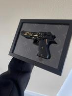 Decoratie Lijst - (nep) Pistool 15x10cm, Ophalen of Verzenden