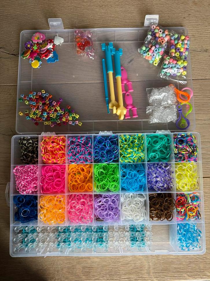 Complete Loomband Set, Hobby en Vrije tijd, Kralen en Sieraden maken, Zo goed als nieuw, Overige typen, Ophalen of Verzenden