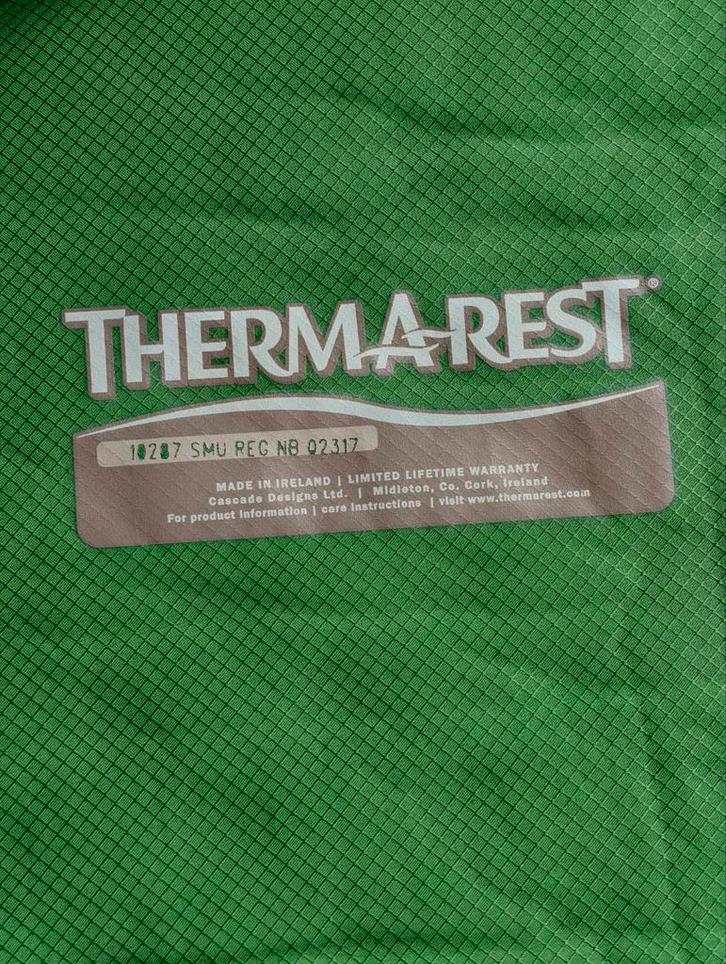 Thermarest Trail Lite Regular, isolerende Therm-A-Rest, Caravans en Kamperen, Slaapmatten, Zo goed als nieuw, 1-persoons, Ophalen of Verzenden